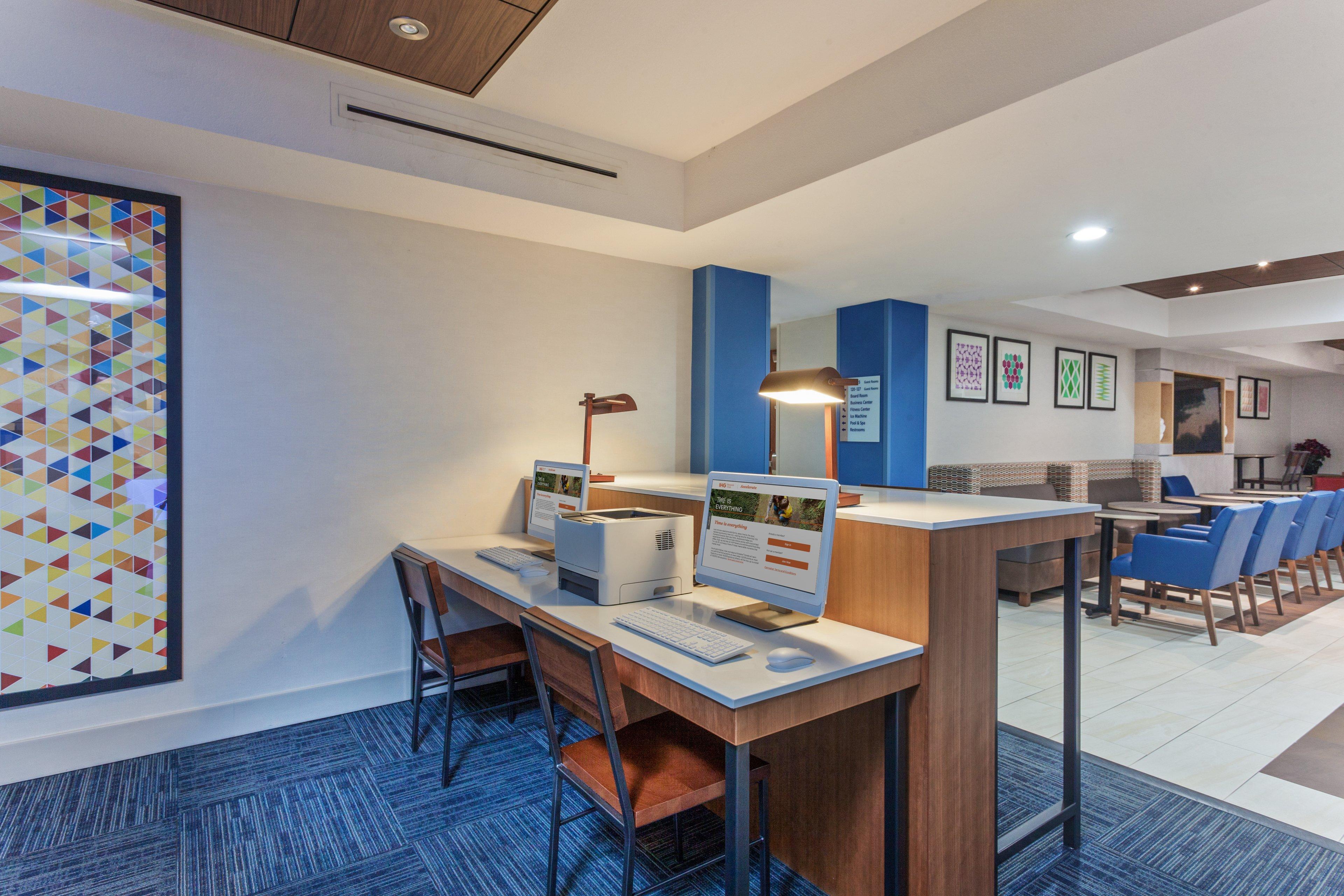 Holiday Inn Express Elk Grove West I-5 By Ihg Экстерьер фото