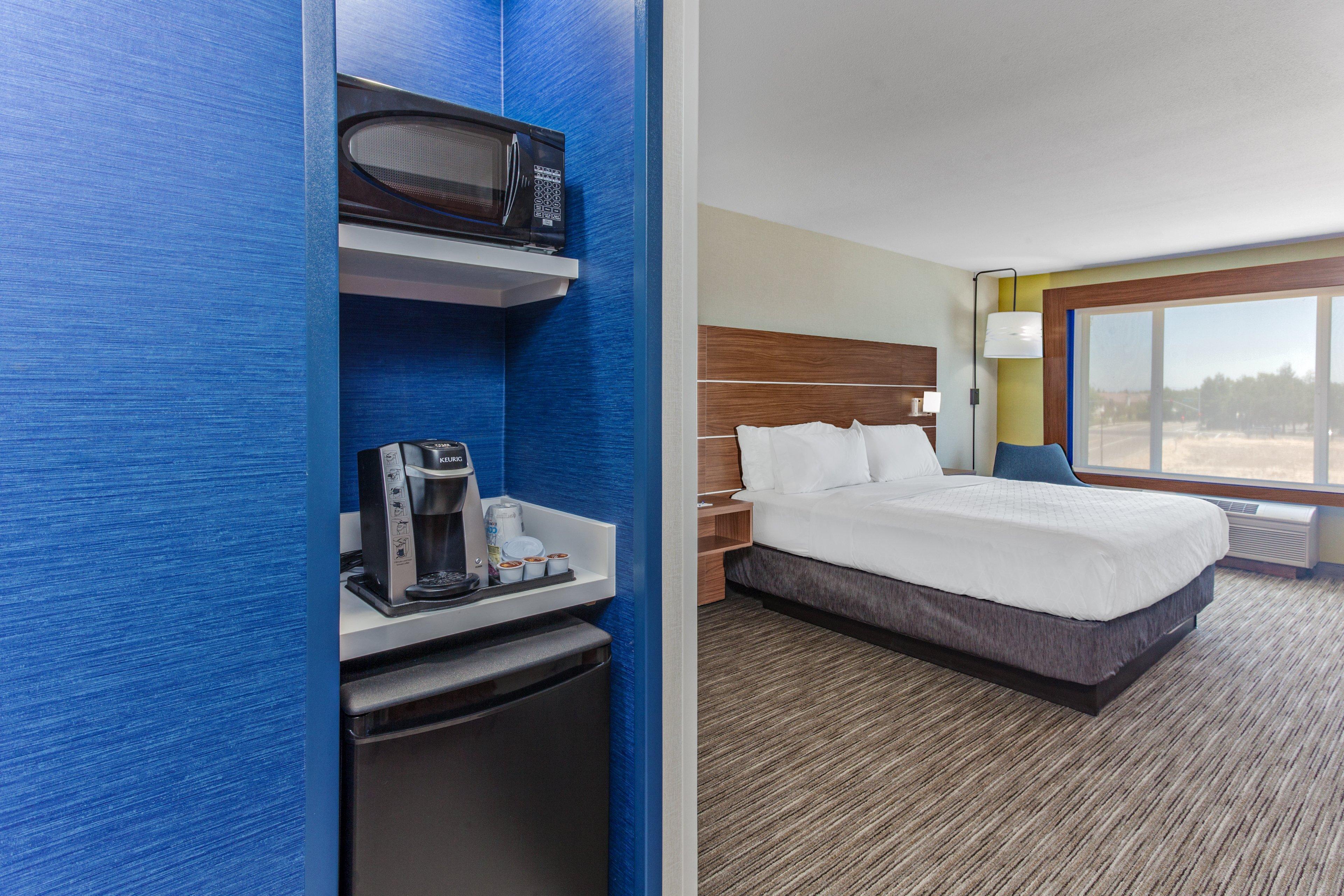 Holiday Inn Express Elk Grove West I-5 By Ihg Экстерьер фото