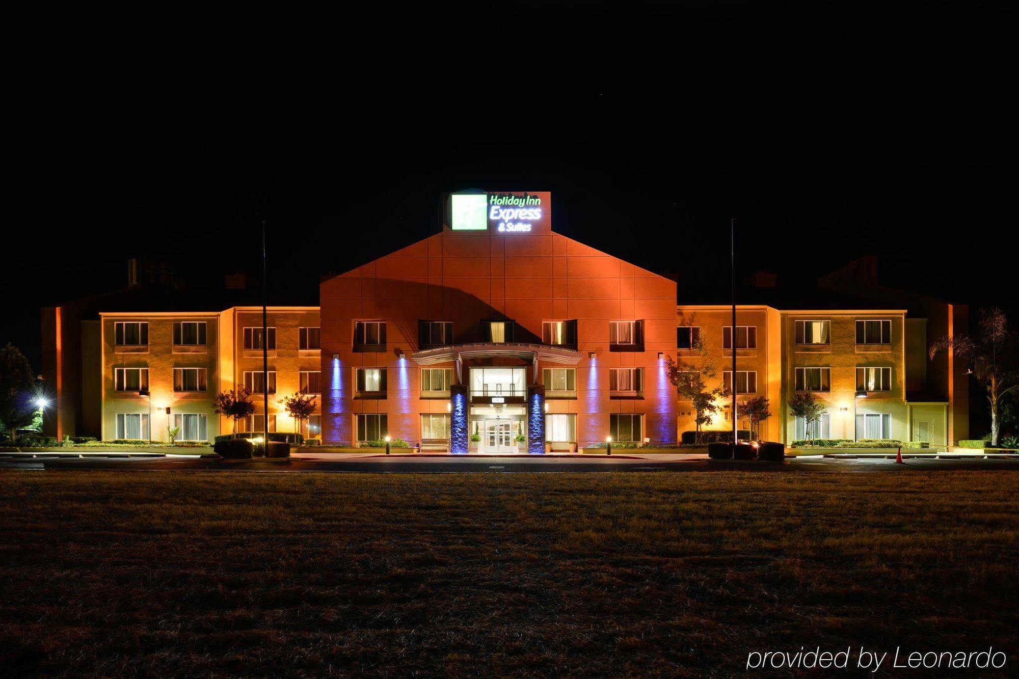 Holiday Inn Express Elk Grove West I-5 By Ihg Экстерьер фото