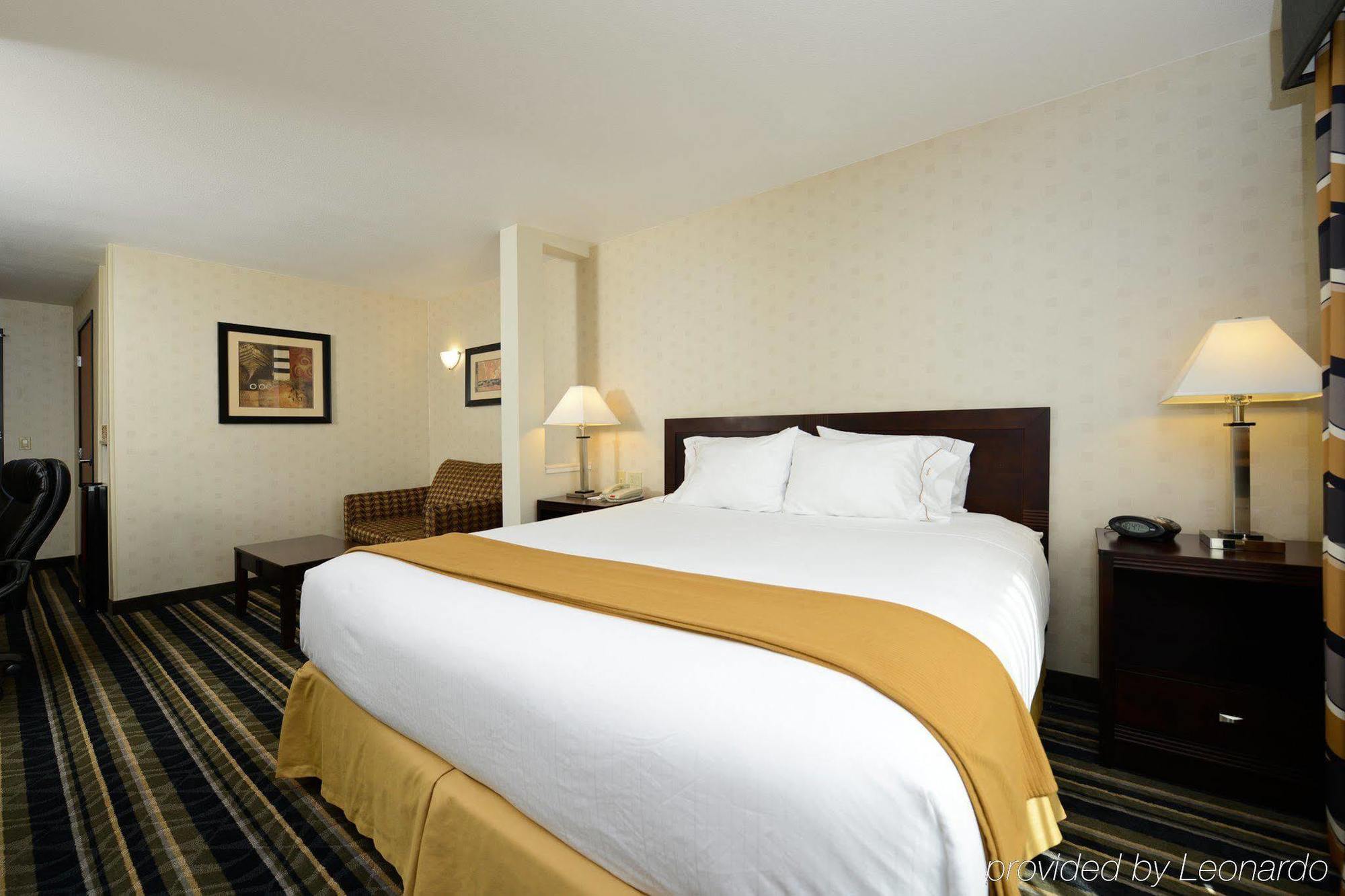 Holiday Inn Express Elk Grove West I-5 By Ihg Экстерьер фото