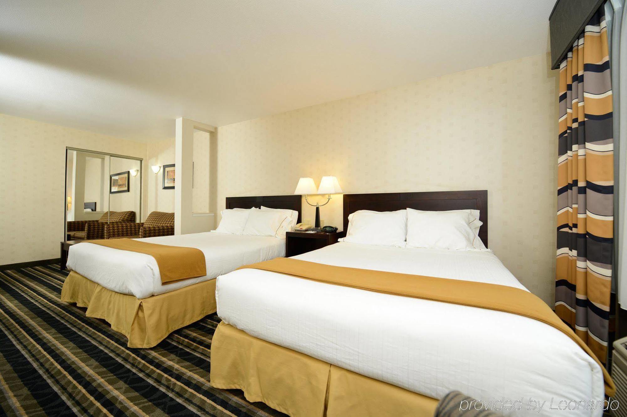 Holiday Inn Express Elk Grove West I-5 By Ihg Экстерьер фото